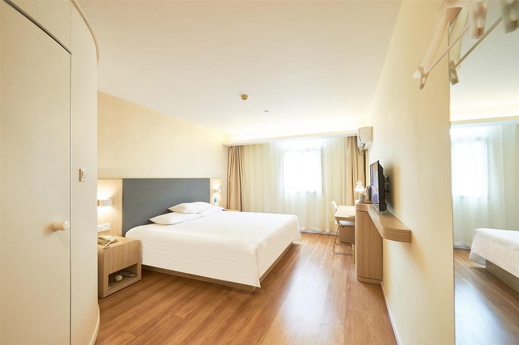 Hanting Hotel Fuzhou Wuyi Square Exterior photo