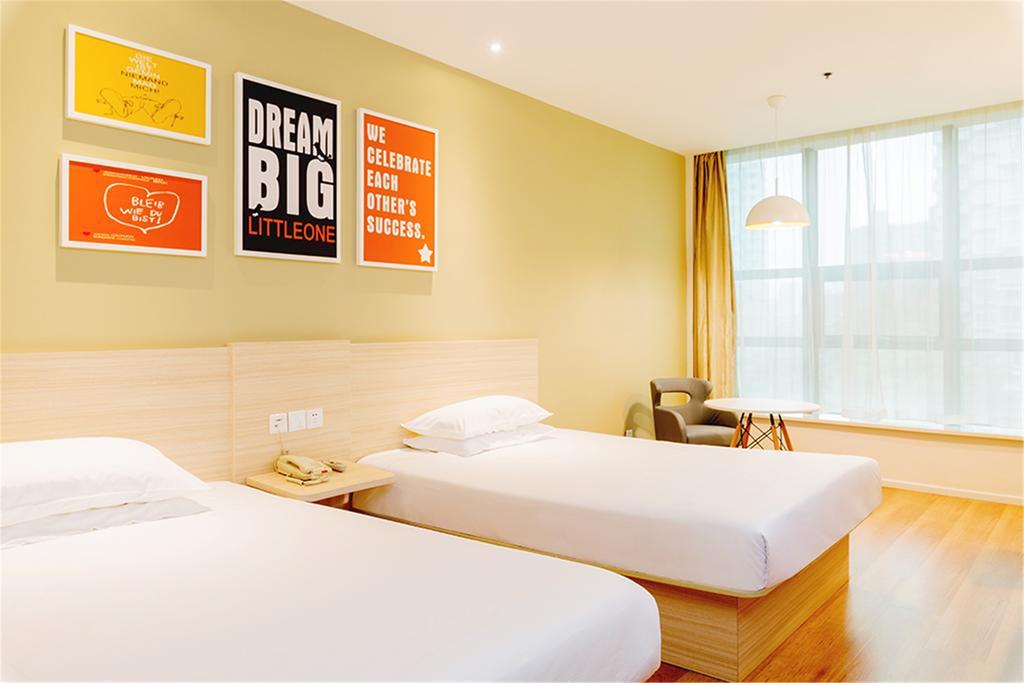 Hanting Hotel Fuzhou Wuyi Square Exterior photo